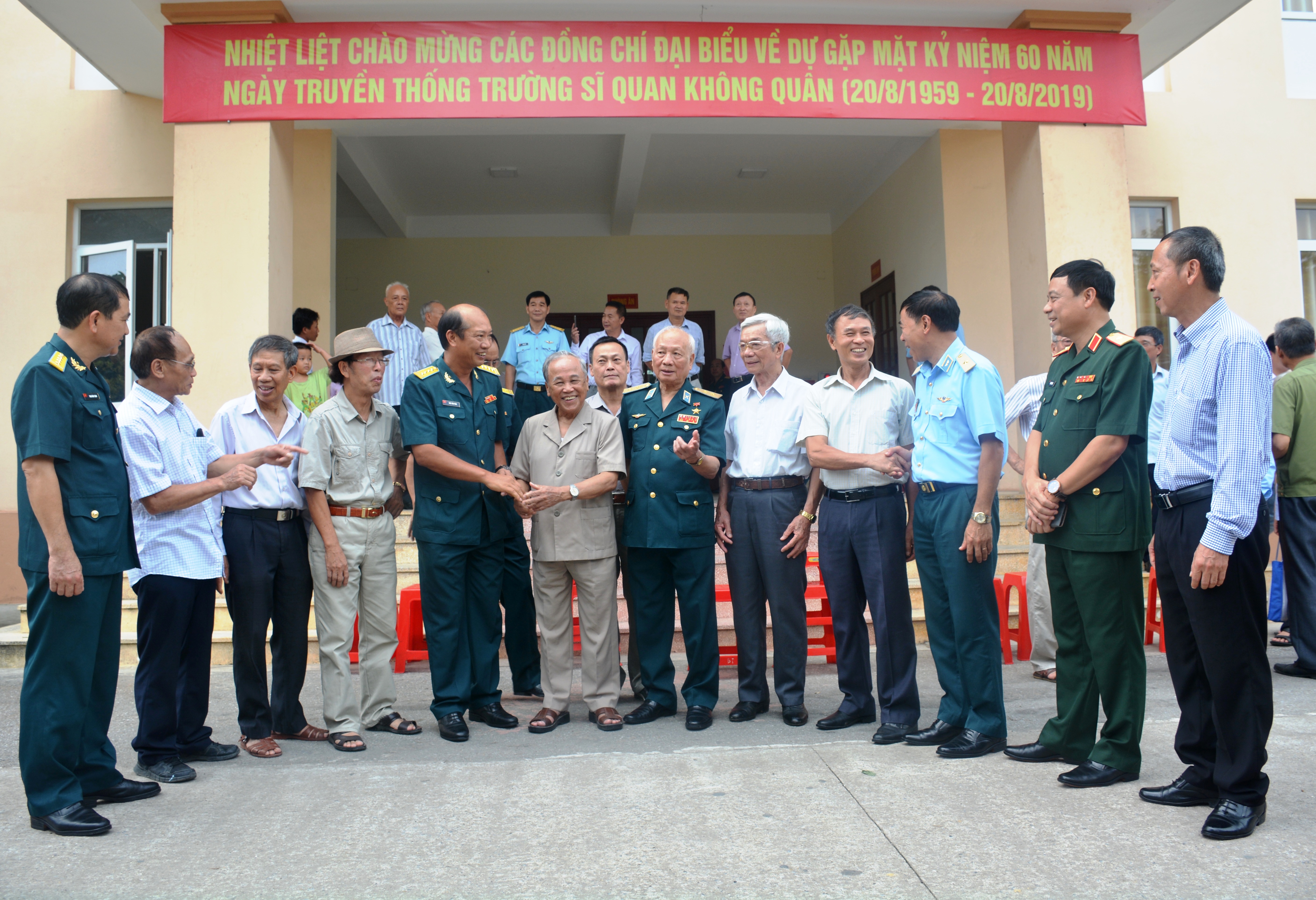 Trường Sĩ quan Không quân gặp mặt 60 năm Ngày truyền thống